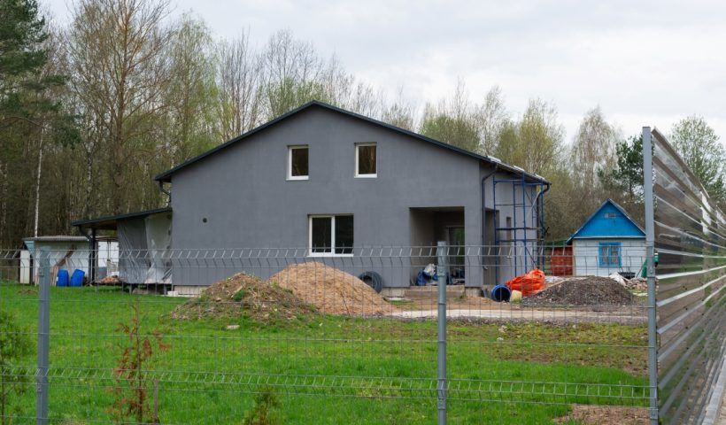építkezés
